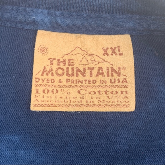 Wolf Howl at the Moon Spirit Animal 2002 T-Shirt - Picture 5 of 8